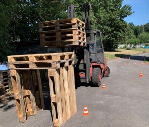 Ausbildung zum Gabelstaplerfahrer AD Crew Flurförderfahrzeugführer Ausbildung Arbeitsschutz Arbeitssicherheit Unterweisungen